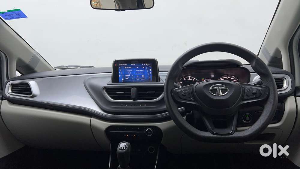 Tata Altroz 1.2 Xt, 2022, Petrol