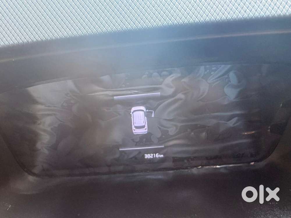 Kia Carens 2024 Petrol Well Maintained