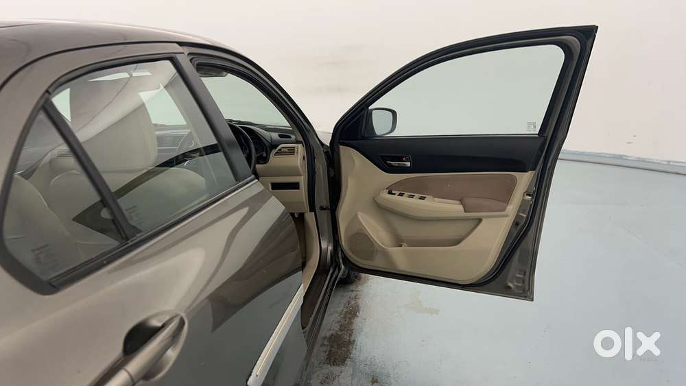 Maruti Suzuki Dzire Vdi Amt, 2017, Diesel