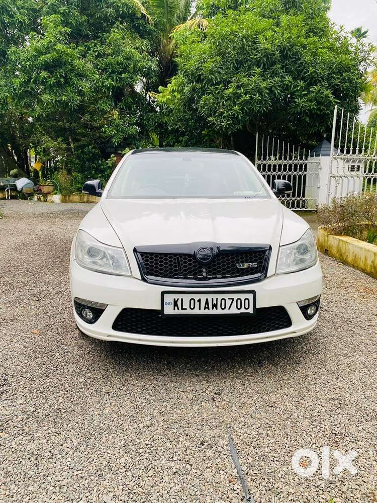 Skoda Laura 2009 1.9 Tdi Automatic With Vrs Body Kit Well Maintained
