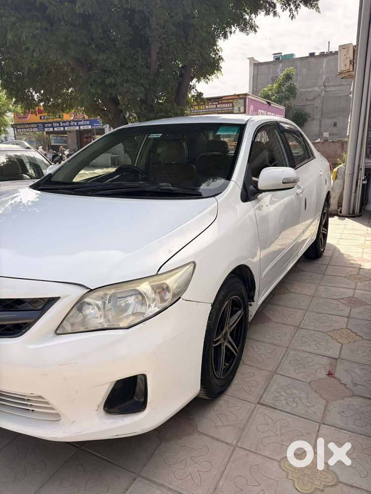 Toyota Corolla Altis J, 2013, Diesel