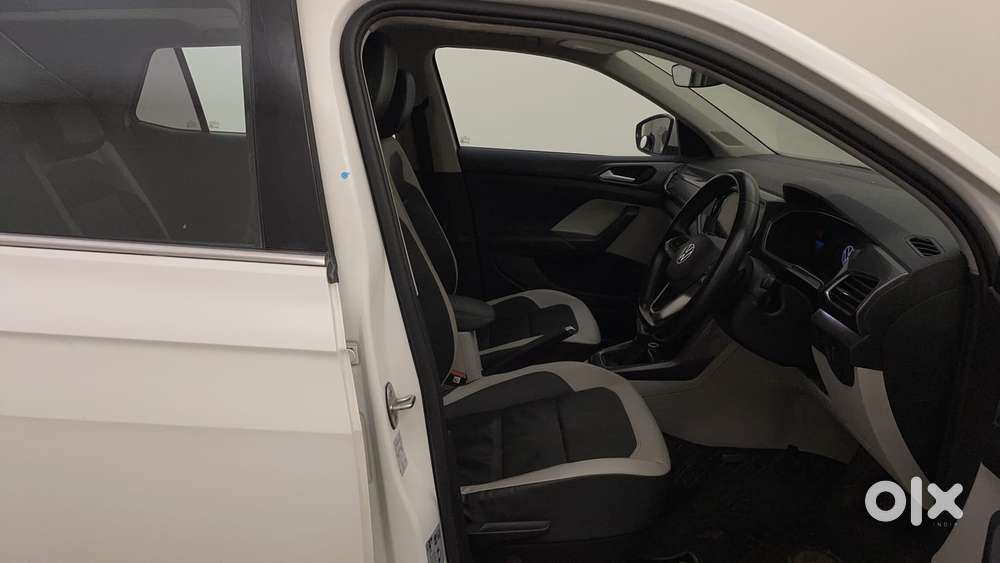 Volkswagen Taigun 1.0 Tsi Topline At, 2022, Petrol