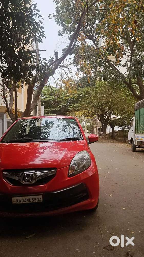 Honda Brio 2012 Petrol Well Maintained