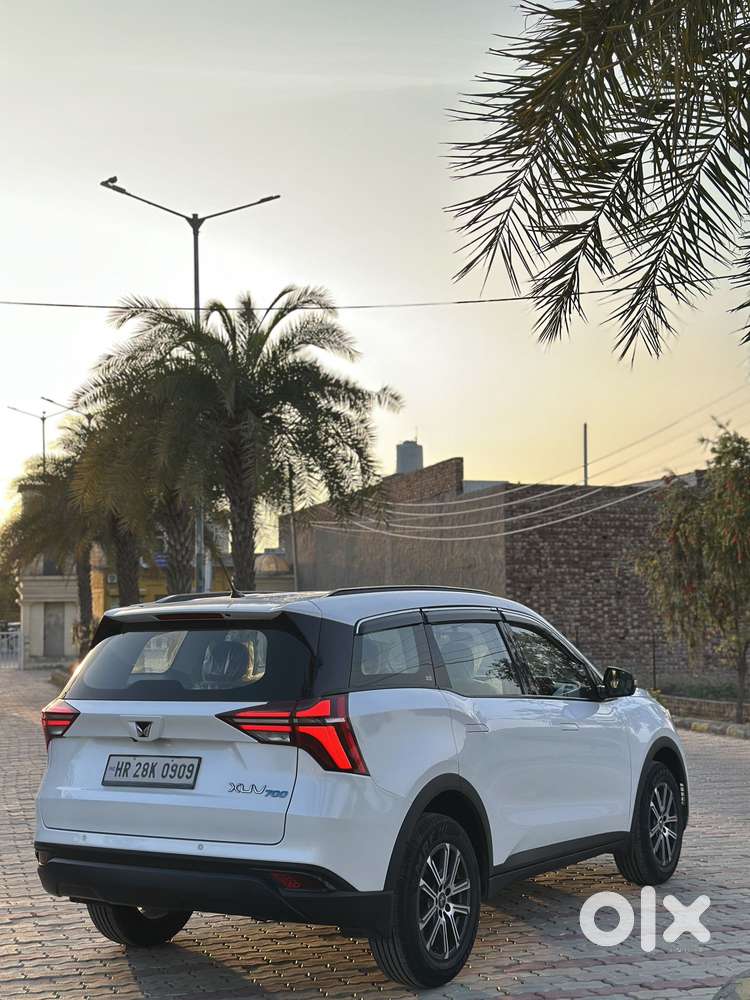 Mahindra Xuv700 Mx Diesel Mt 5 Str (e), 2022, Diesel
