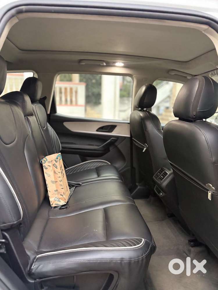 Mahindra Xuv700 2.2 Ax 5 Diesel Mt 7 Str, 2023, Diesel