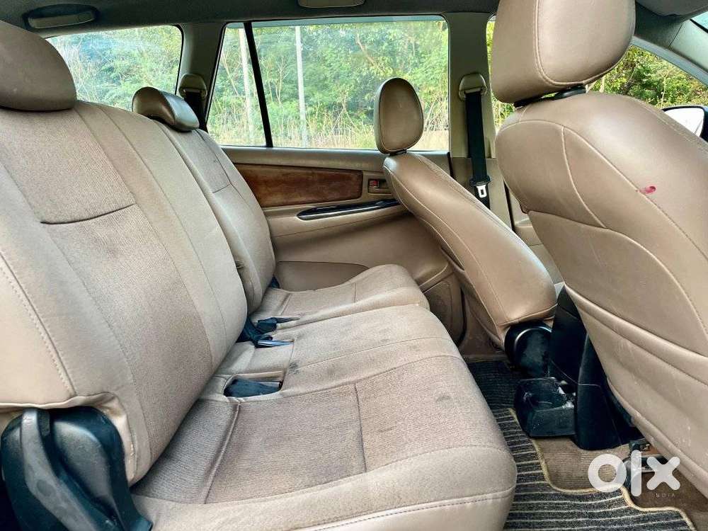 Toyota Innova 2.5 Gx 7 Seater Bs Iv, 2015, Diesel