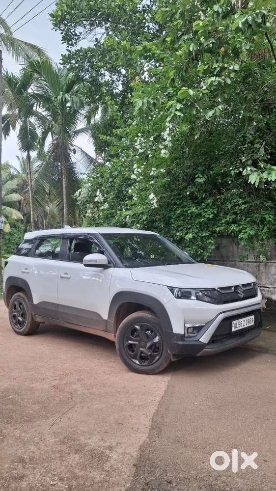 Maruti Suzuki Brezza 2024 Petrol Well Maintained