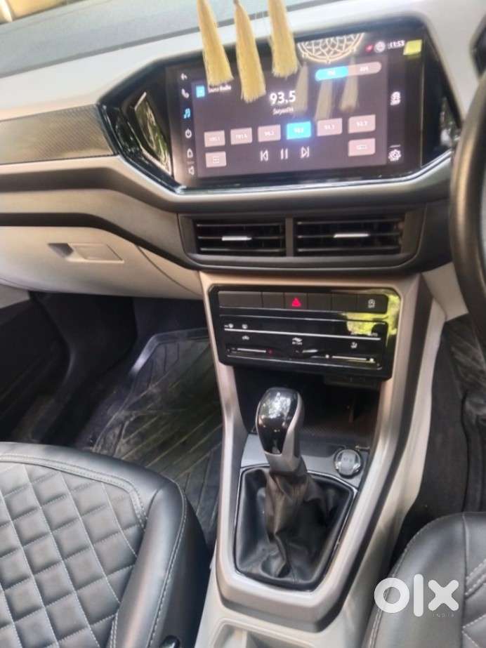 Volkswagen Taigun 1.0 Tsi Highline At, 2023, Petrol