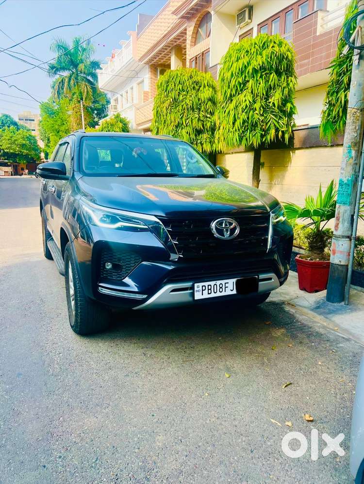 Toyota Fortuner 4x2 Automatic