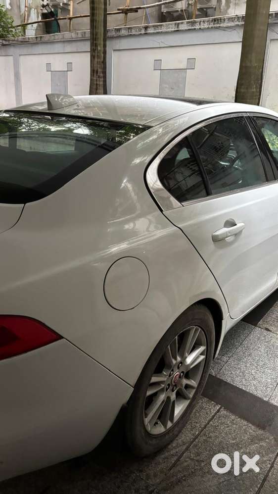 Jaguar Xe Prestige 2017