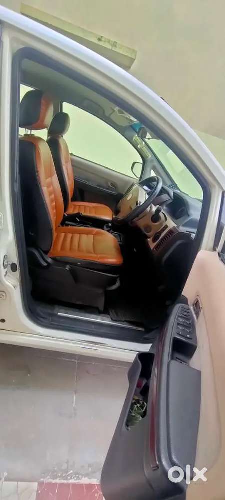 ₹ 2 35 000. Tata Aria 2014