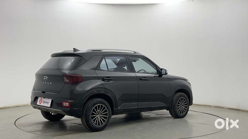 Hyundai Venue 1.2 S Plus, 2021, Petrol