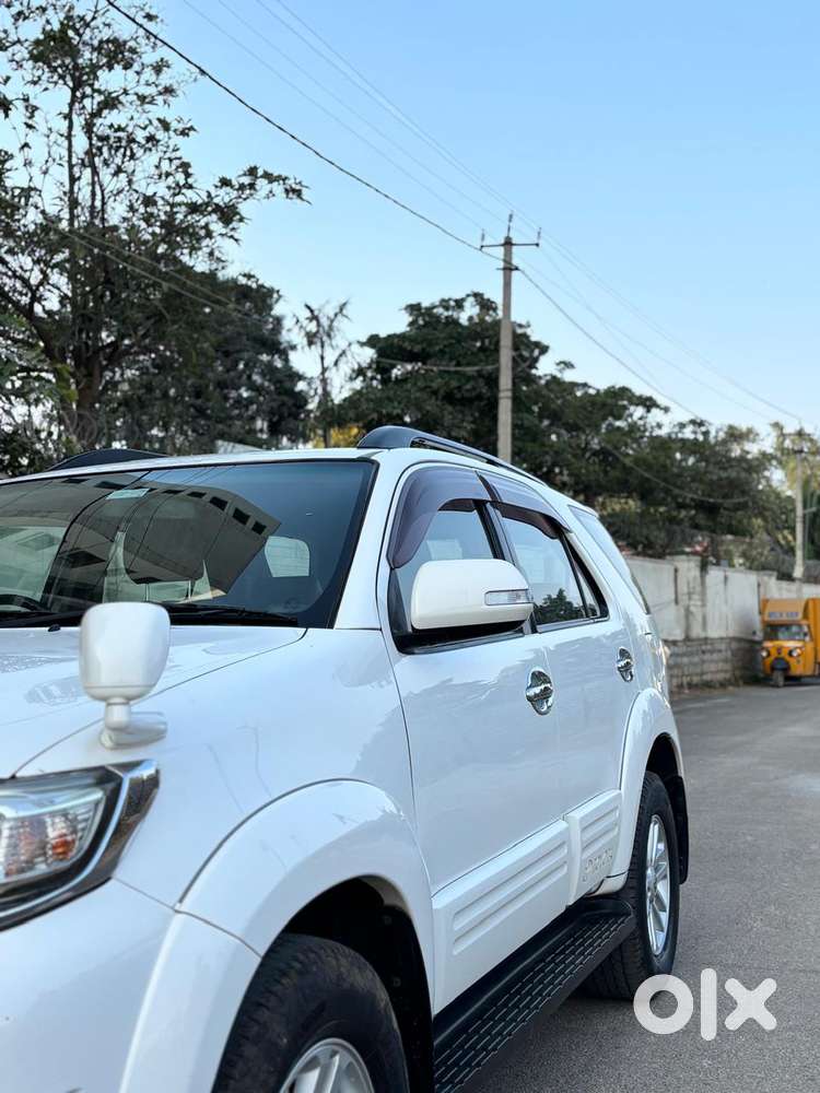 Toyota Fortuner 2011-2016 4x2 Manual, 2013, Diesel