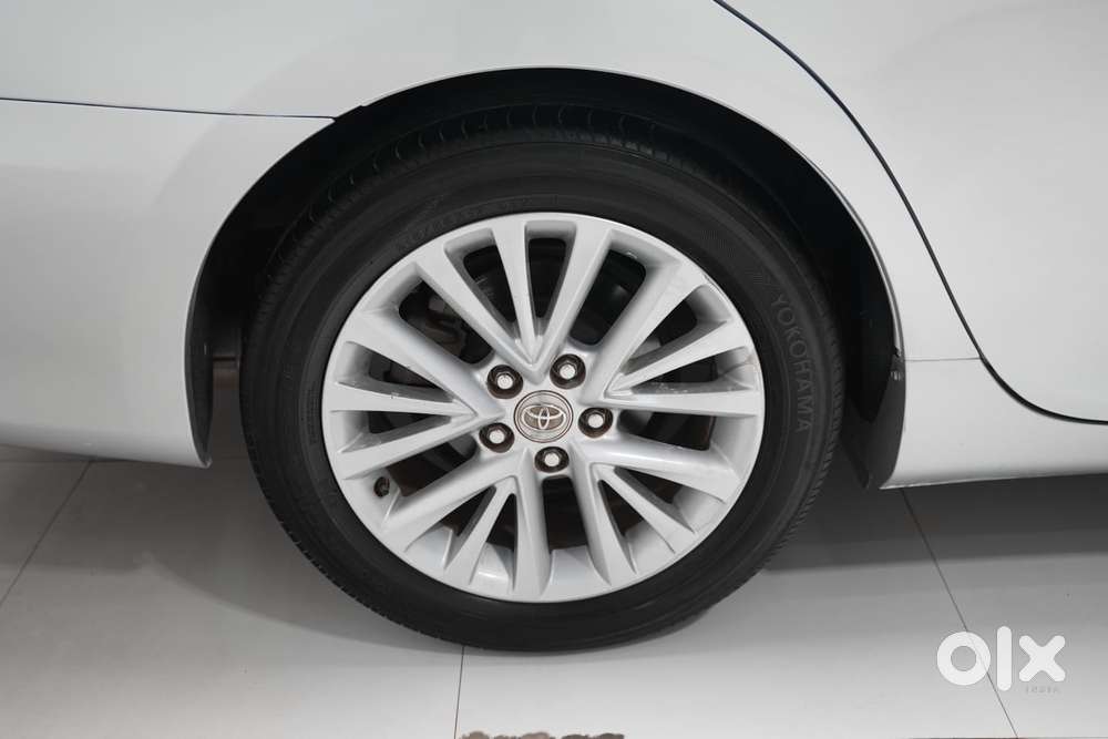 Toyota Camry 2.5 Hybrid, 2016, Petrol