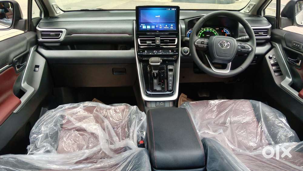Toyota Innova Hycross 2.0 Zx Hybrid 7 Str, 2025, Petrol