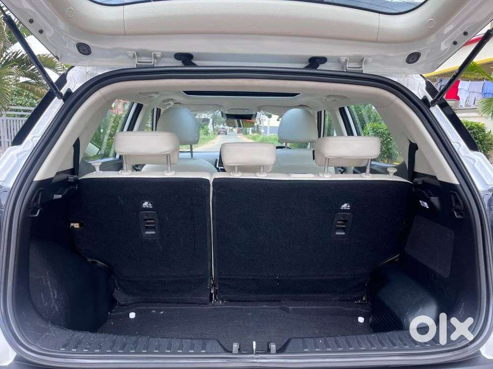 Mahindra Xuv 3xo Ax7l Petrol Mt, 2024, Petrol