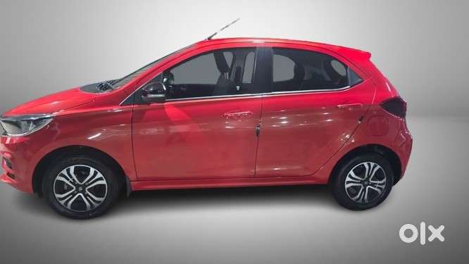 Tata Tiago 1.2 Revotron Xta, 2024, Petrol