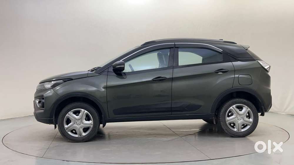Tata Nexon 1.2 Revotron Xma Amt (s), 2022, Petrol