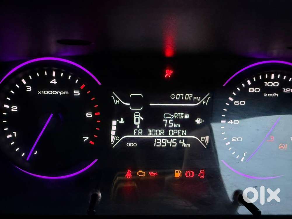 Mahindra Marazzo 2019 Diesel 135000 Km Driven Well Maintained.