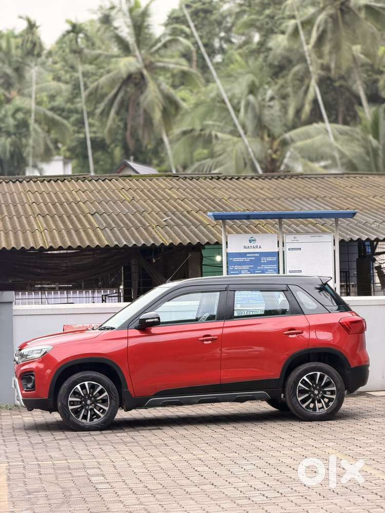 Maruti Suzuki Brezza 1.5 Zxi Smart Hybrid, 2021, Petrol