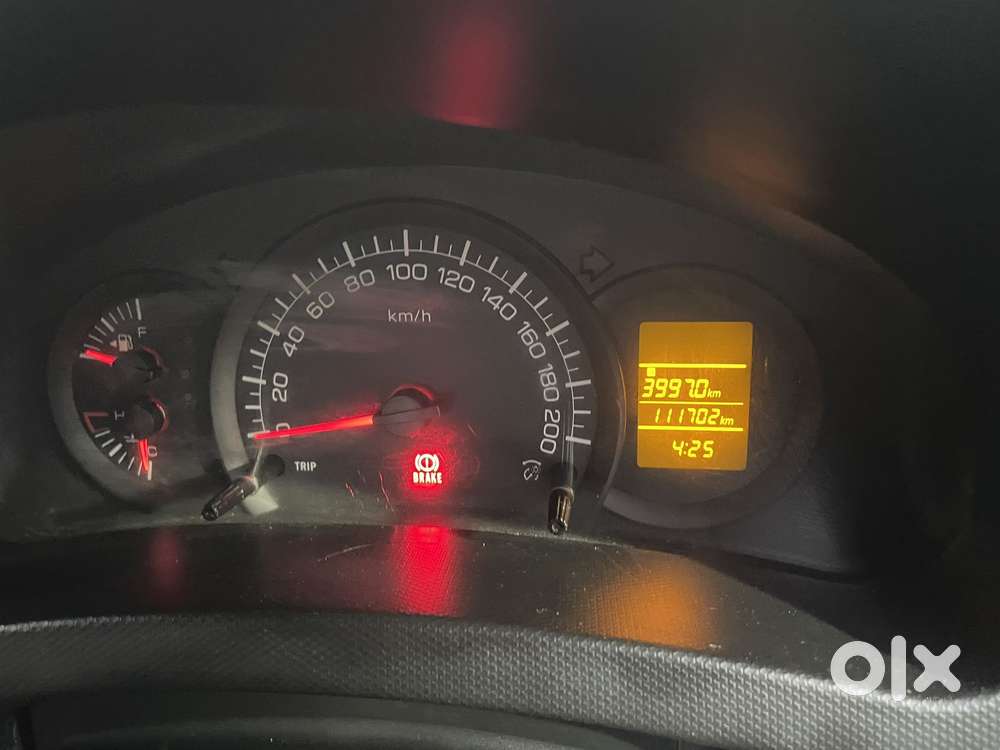 Maruti Suzuki Swift Lxi Option, 2015, Petrol