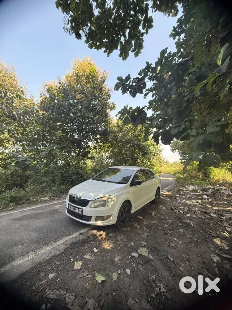 Skoda Rapid Onyx Diesel 2014