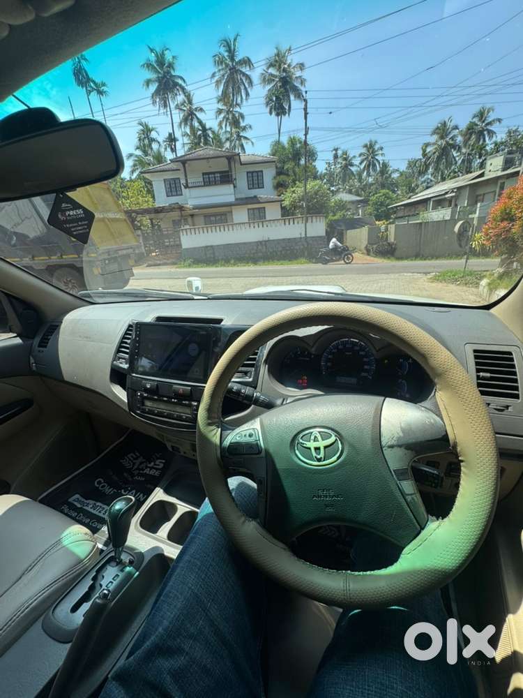 Toyota Fortuner Diesel 2012