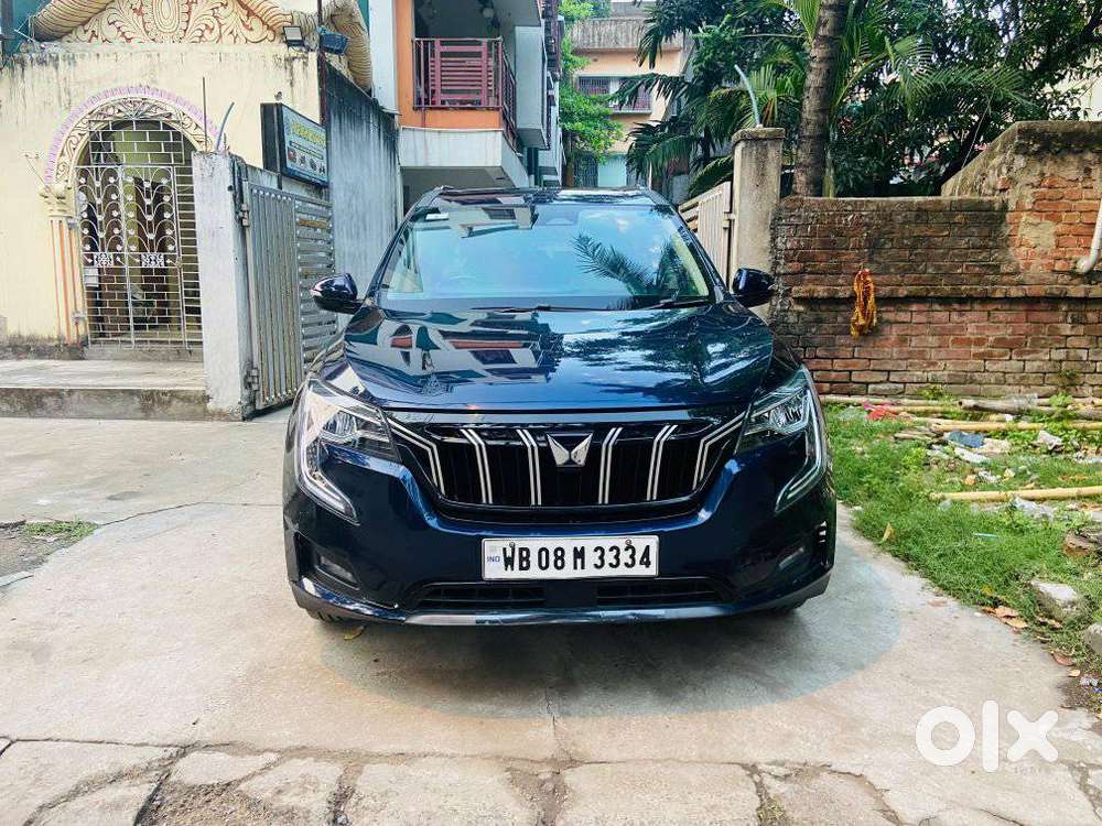 Mahindra Xuv700 2.0 Ax 7 Petrol Mt Str, 2022, Petrol