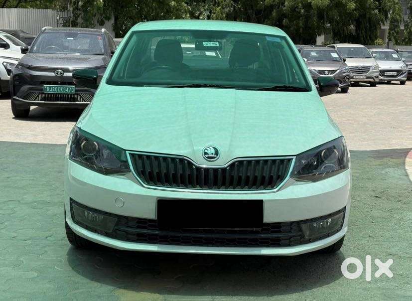 Skoda Rapid 1.0 Ambition Tsi At, 2021, Petrol