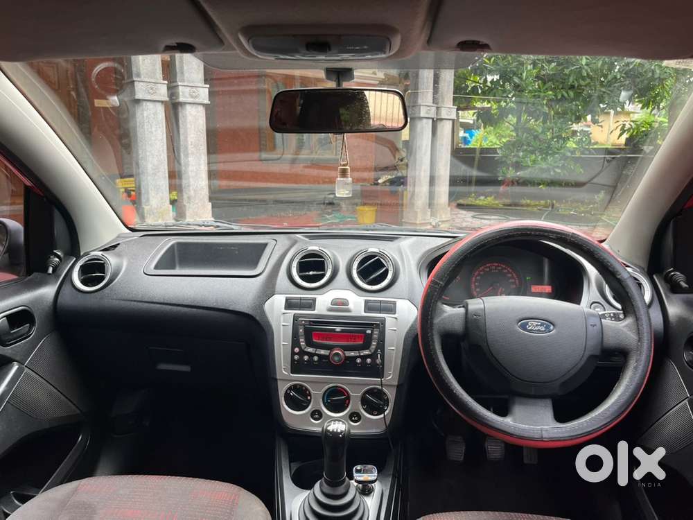 Ford Figo 1.2 Petrol 2011