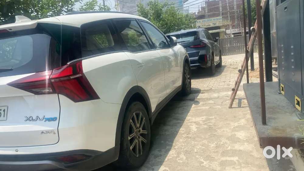 Mahindra Xuv700 Ax7 2022
