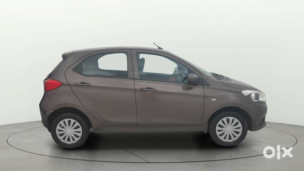 Tata Tiago 1.2 Revotron Xza, 2018, Petrol