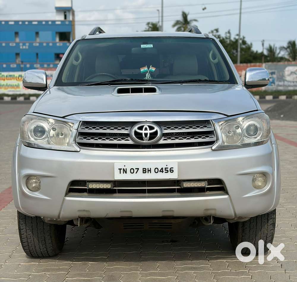 Toyota Fortuner, 2010, Diesel