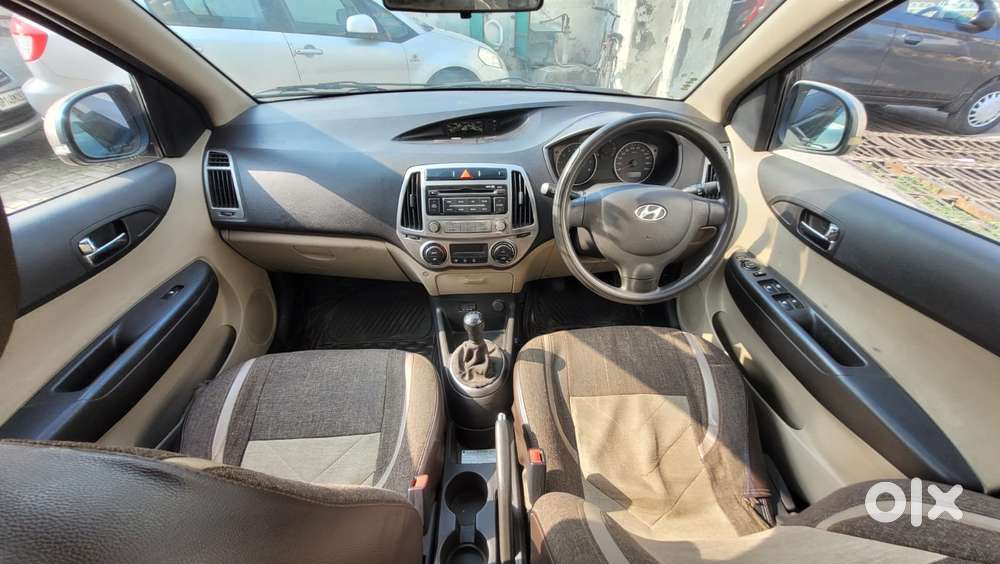 Hyundai I20 Petrol Cvt Magna Executive, 2013, Petrol