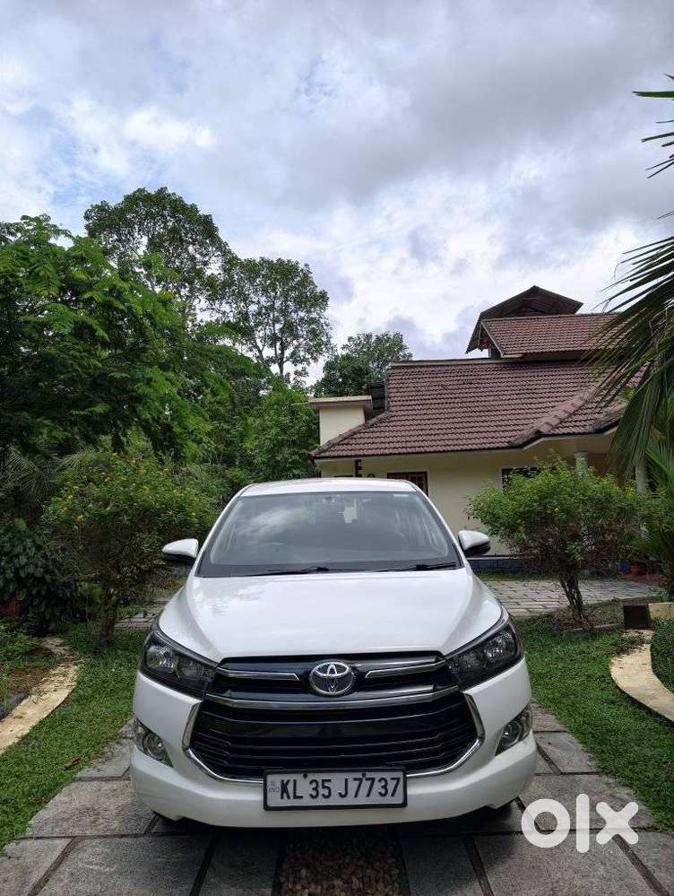 Toyota Innova Crysta 2.4 G Mt, 2019, Diesel