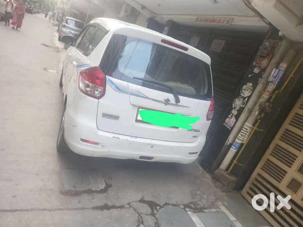 Maruti Suzuki Ertiga 2012 Petrol 75000 Km Driven