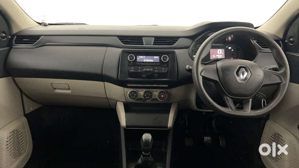 Renault Triber Rxl, 2022, Petrol