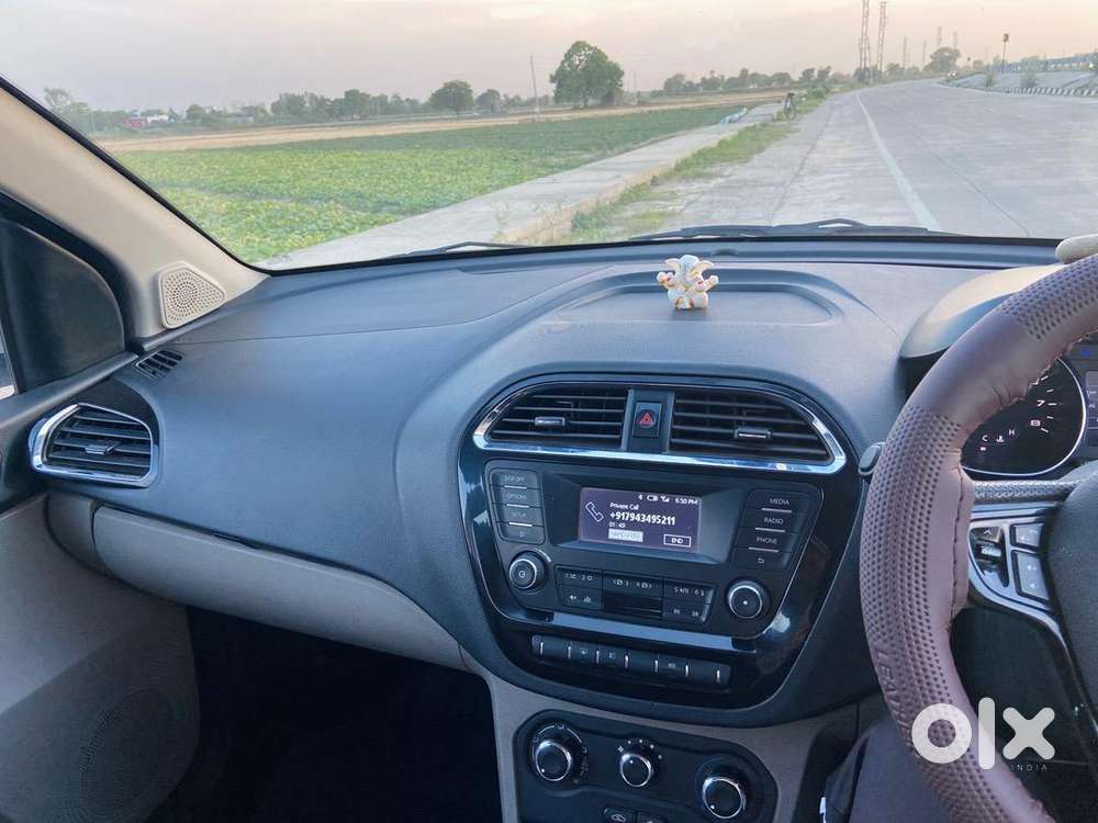 Excellent Condition , Skrecth Less