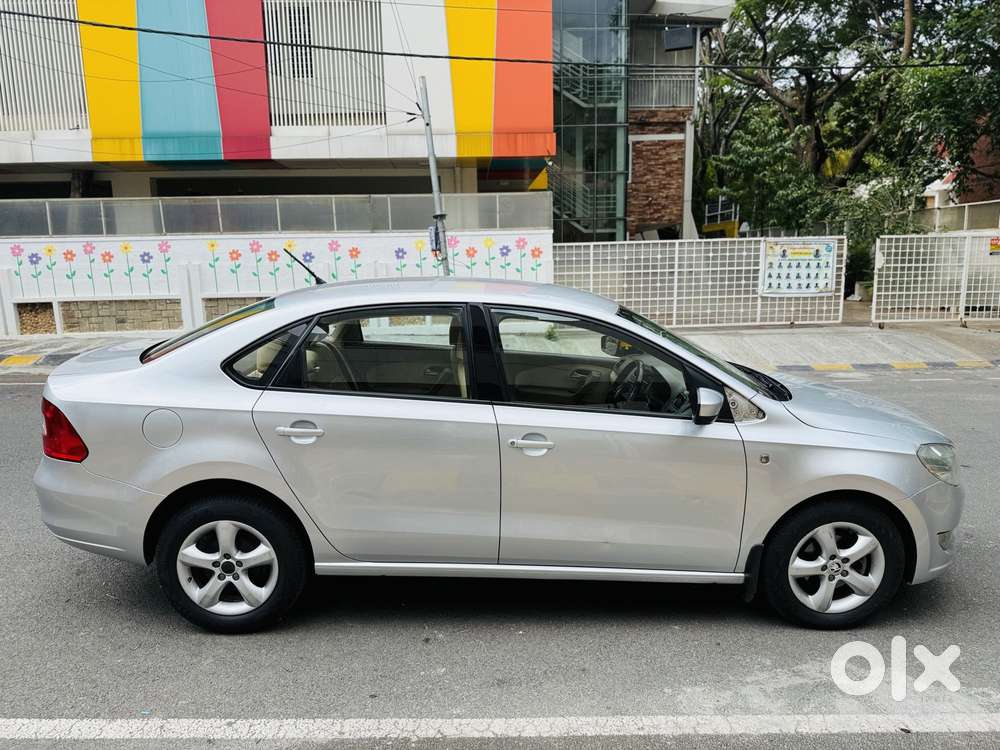 Skoda Rapid Elegance 1.6 Tdi Cr Manual, 2014, Diesel