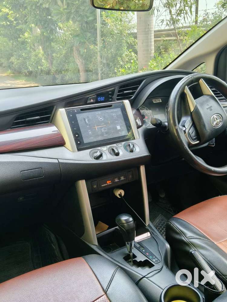 Toyota Innova Crysta 2018 Diesel Well Maintained
