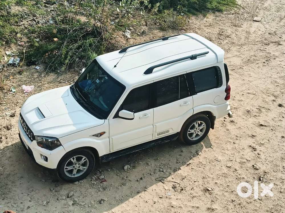 Mahindra Scorpio 2017 Diesel 125000 Km Driven