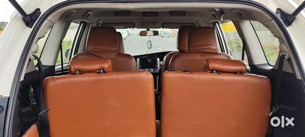 Toyota Innova Crysta 2.4 G Mt 7 Str, 2021, Diesel