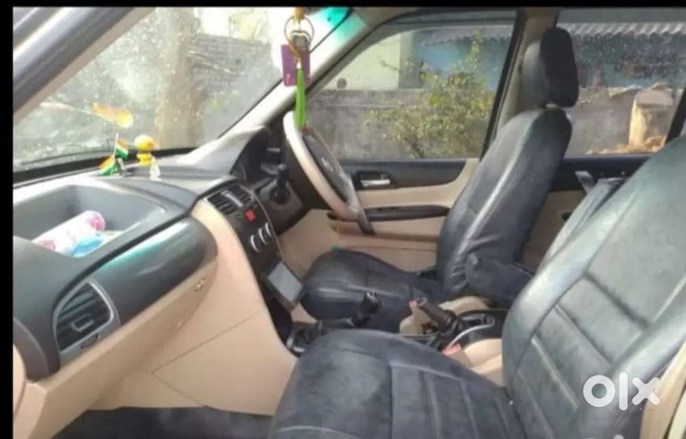 Tata Safari Storme 2014