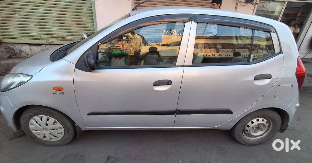 I10 2012 , Touch Screen Player With Reverse Camera, All New Tyres