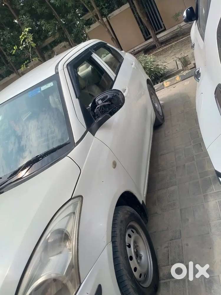 Maruti Suzuki Dzire 2017 Cng & Hybrids 135000 Km Driven