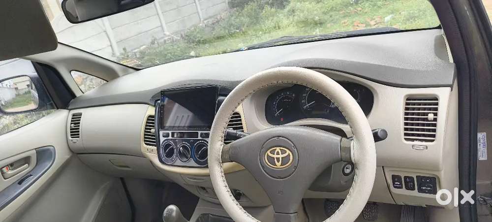 Toyota Innova 2.5 Diesel 2010-2030