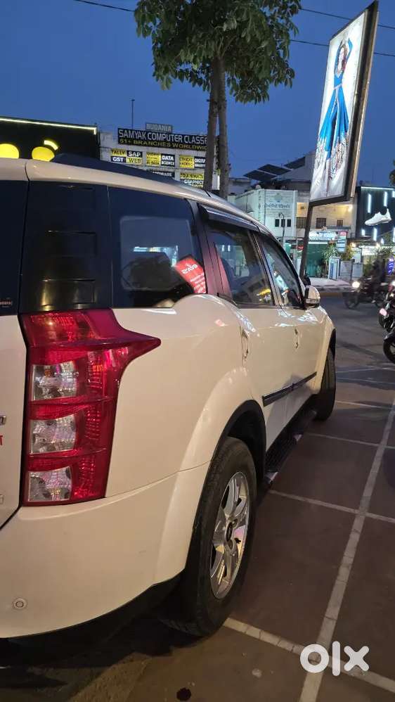 Mahindra Xuv500 2014  A1 Condition  2nd Owner  New Tyres