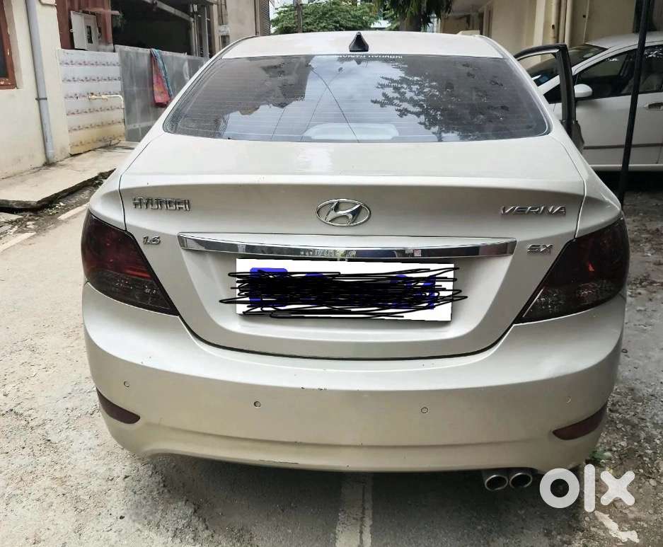 Hyundai Fluidic Verna 2012