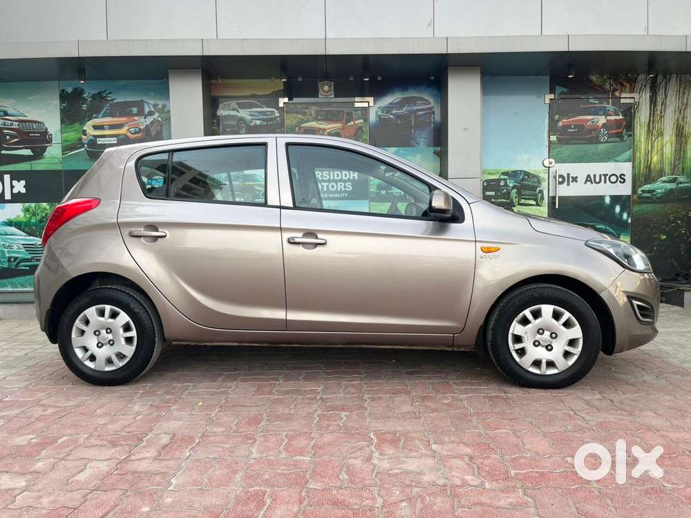 Hyundai I20 Magna 1.2 Mt, 2012, Petrol