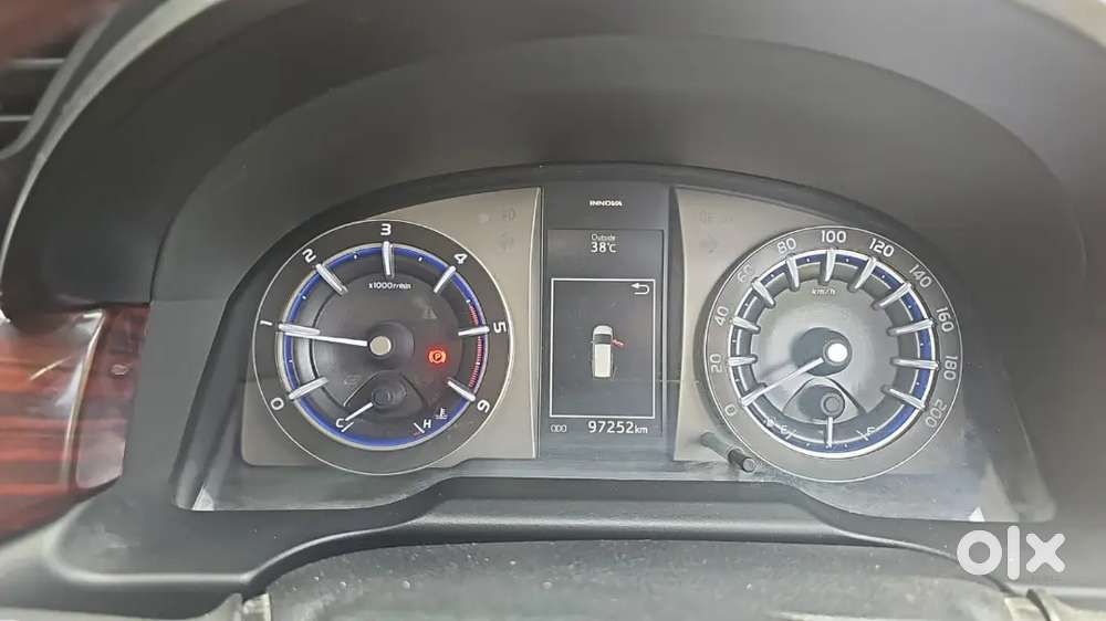 Toyota Innova Crysta (2.4 Z , Less Used)